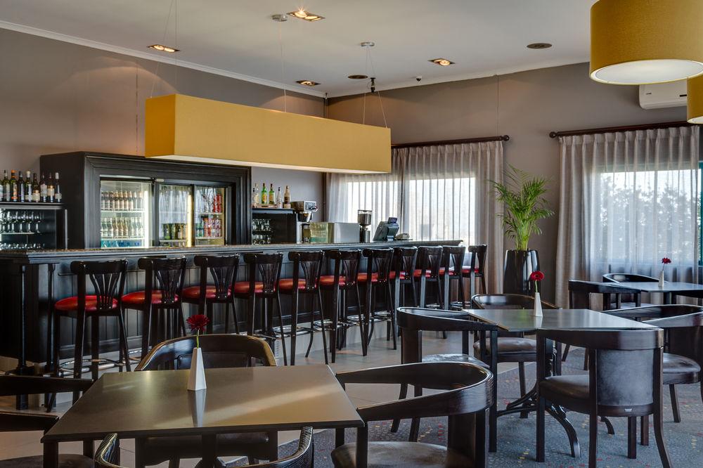 Protea Hotel By Marriott Cape Town Tyger Valley Bellville Exterior photo