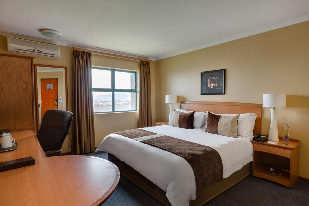 Protea Hotel By Marriott Cape Town Tyger Valley Bellville Exterior photo