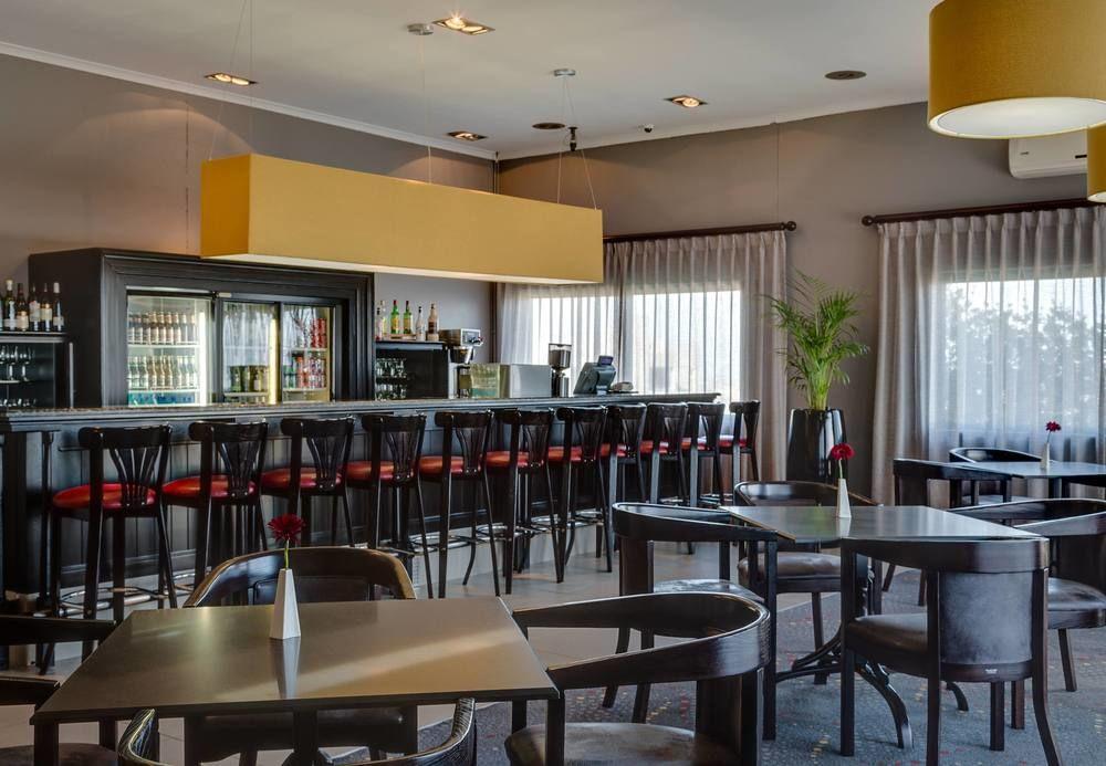 Protea Hotel By Marriott Cape Town Tyger Valley Bellville Exterior photo